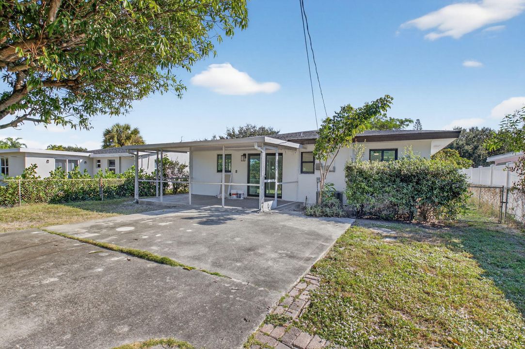 待售: $550,000 (3 贝兹, 2 浴室, 1084 平方英尺)