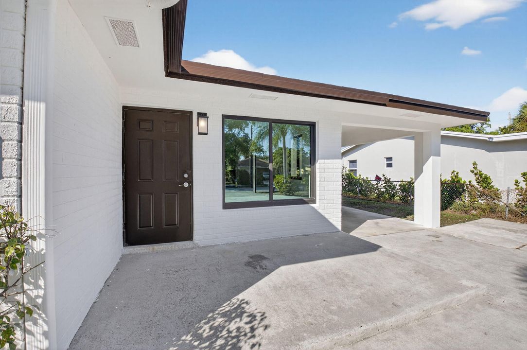 待售: $550,000 (3 贝兹, 2 浴室, 1084 平方英尺)