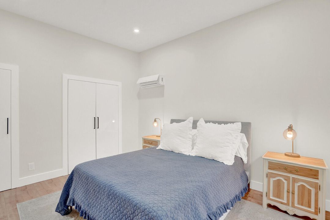 For Rent: $7,200 (3 beds, 3 baths, 1667 Square Feet)