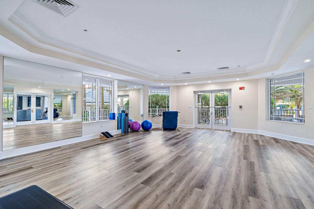 На продажу: $2,100,000 (3 спален, 3 ванн, 2064 Квадратных фут)