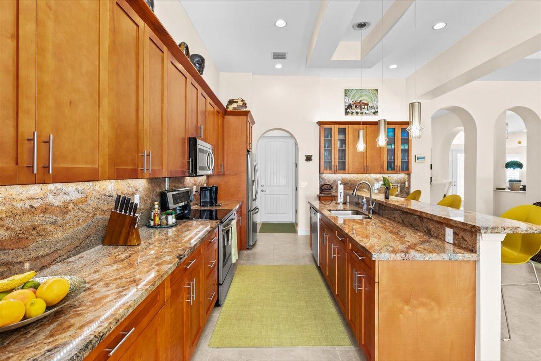 For Sale: $929,888 (3 beds, 3 baths, 2898 Square Feet)