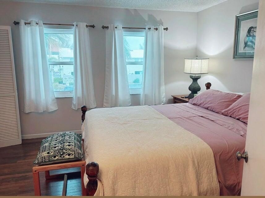 En Venta: $379,900 (2 camas, 1 baños, 1500 Pies cuadrados)