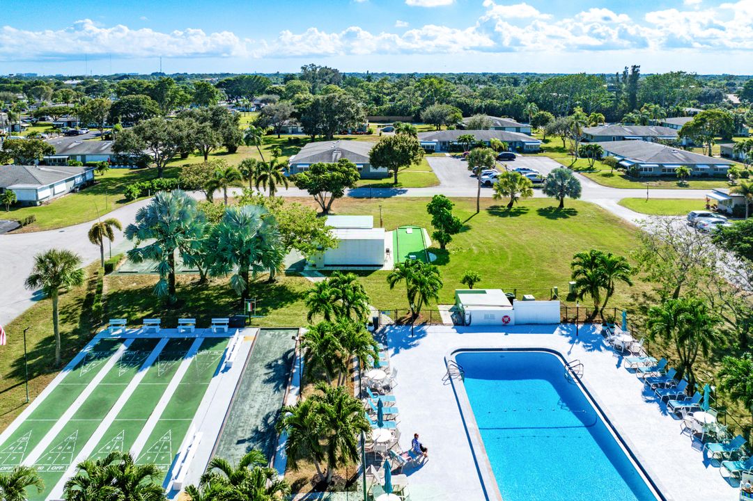 En Venta: $175,000 (2 camas, 2 baños, 1175 Pies cuadrados)