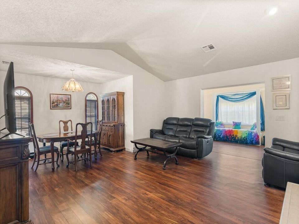 For Sale: $496,000 (4 beds, 2 baths, 2349 Square Feet)