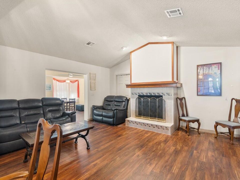 For Sale: $496,000 (4 beds, 2 baths, 2349 Square Feet)