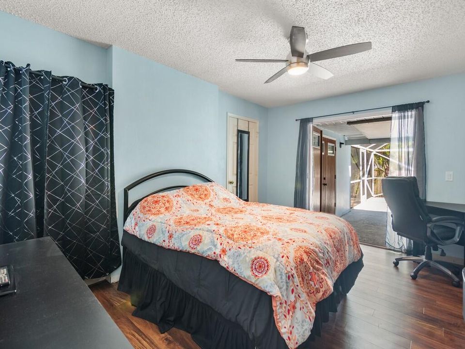 For Sale: $496,000 (4 beds, 2 baths, 2349 Square Feet)