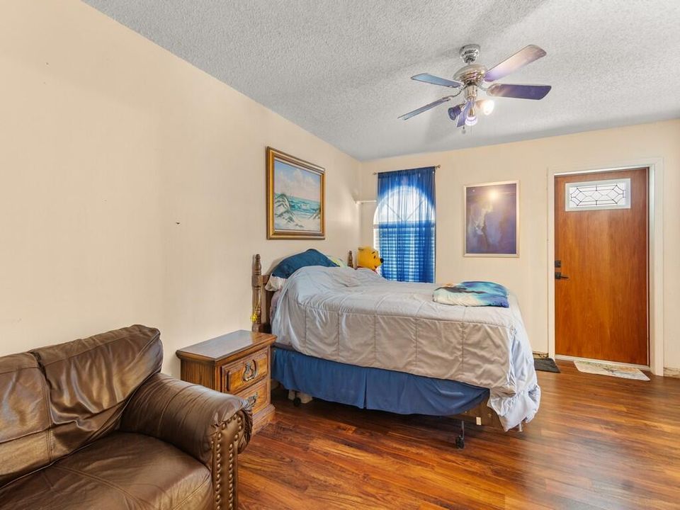 For Sale: $496,000 (4 beds, 2 baths, 2349 Square Feet)