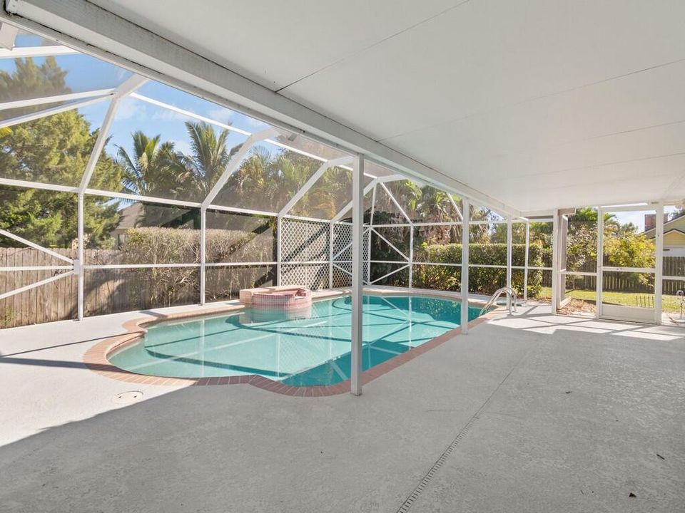 For Sale: $496,000 (4 beds, 2 baths, 2349 Square Feet)