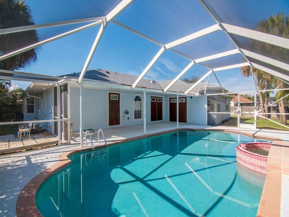 For Sale: $496,000 (4 beds, 2 baths, 2349 Square Feet)