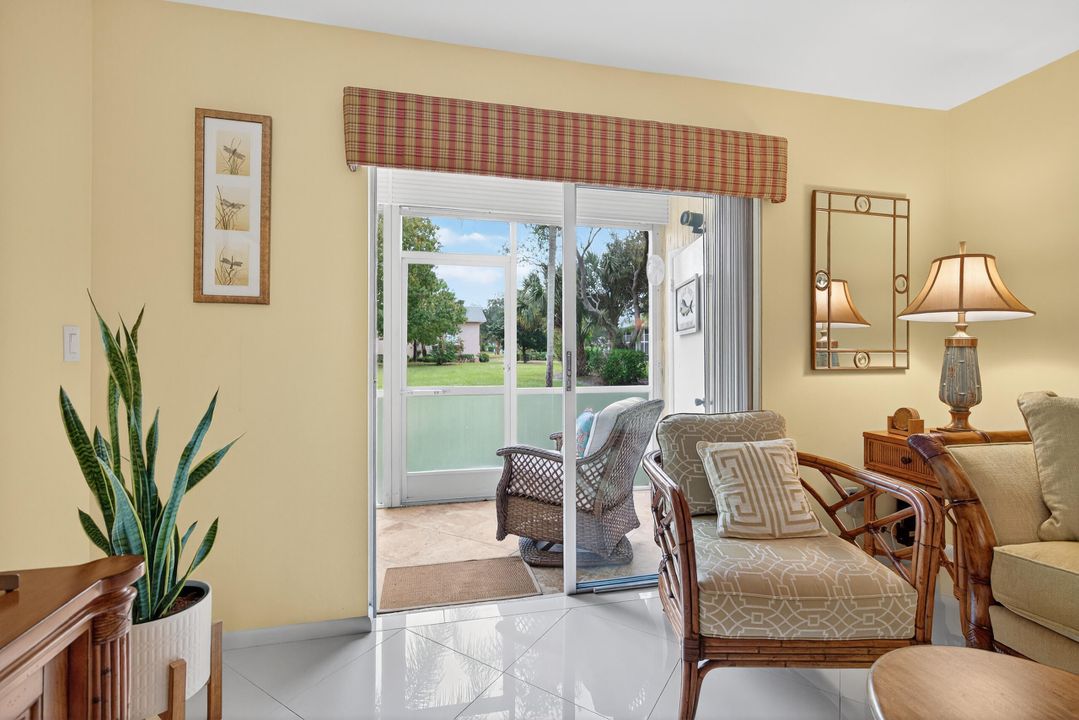 待售: $195,000 (2 贝兹, 1 浴室, 910 平方英尺)