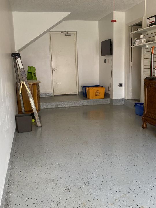 For Rent: $2,950 (2 beds, 2 baths, 1242 Square Feet)