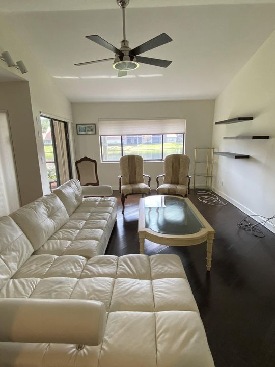 For Rent: $2,950 (2 beds, 2 baths, 1242 Square Feet)