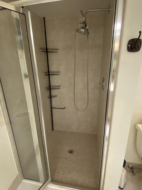 For Rent: $2,950 (2 beds, 2 baths, 1242 Square Feet)