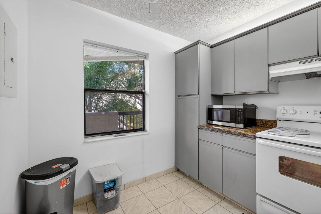 En Venta: $199,000 (2 camas, 2 baños, 1140 Pies cuadrados)