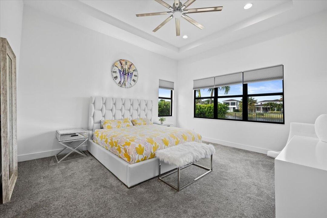 En Renta: $10,000 (3 camas, 2 baños, 2359 Pies cuadrados)