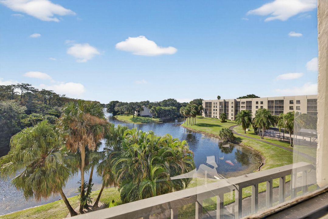 En Venta: $199,000 (2 camas, 2 baños, 1140 Pies cuadrados)