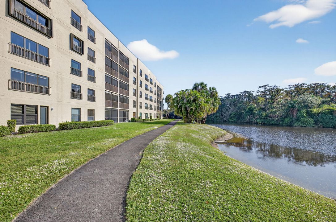 En Venta: $199,000 (2 camas, 2 baños, 1140 Pies cuadrados)