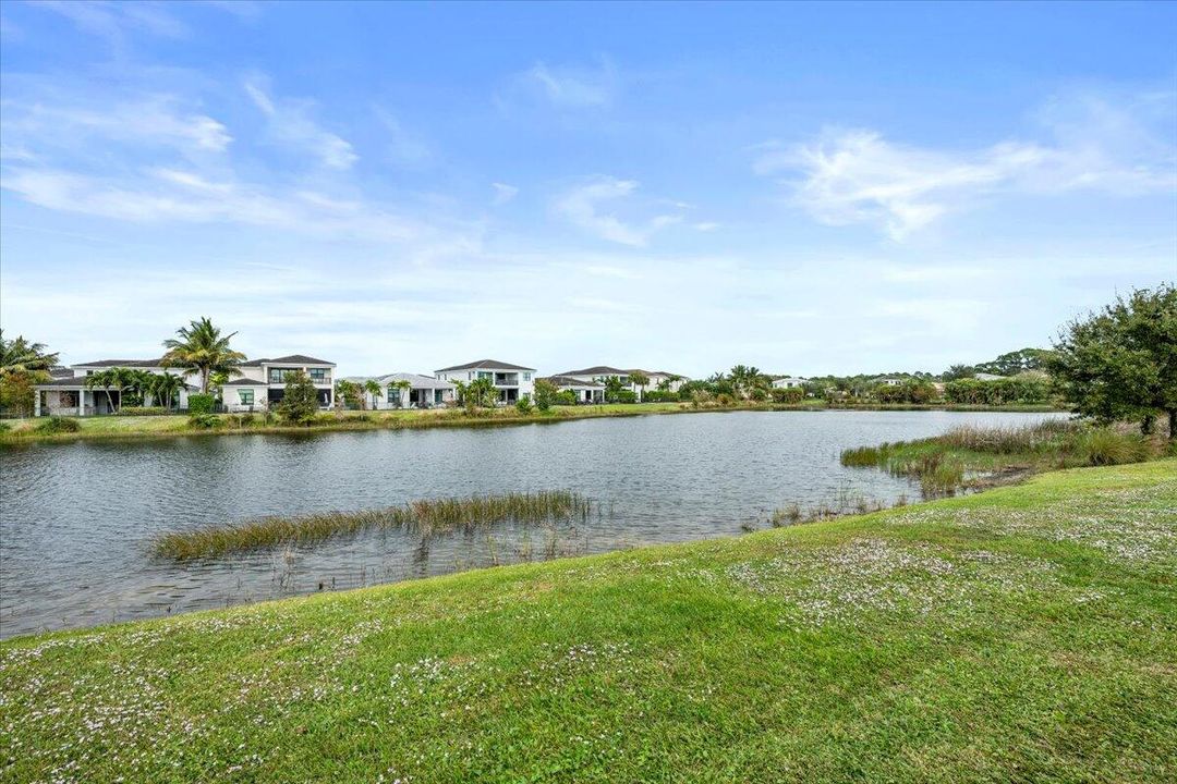 En Renta: $10,000 (3 camas, 2 baños, 2359 Pies cuadrados)