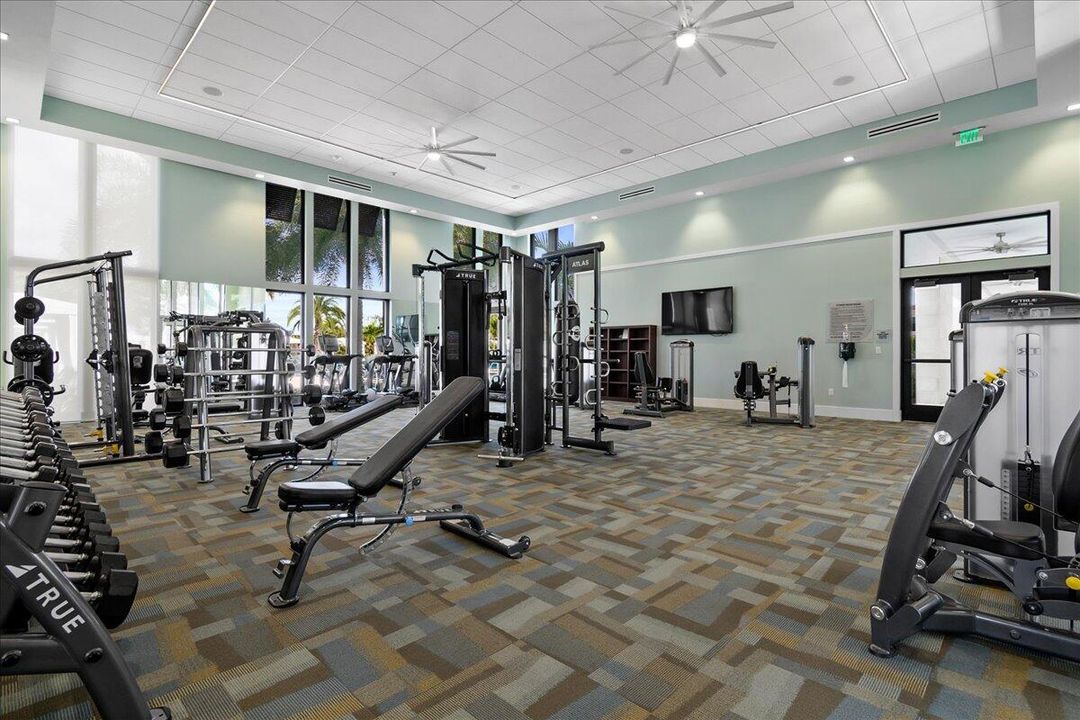 En Renta: $10,000 (3 camas, 2 baños, 2359 Pies cuadrados)