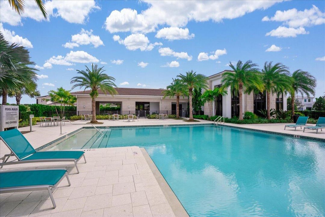 En Renta: $10,000 (3 camas, 2 baños, 2359 Pies cuadrados)