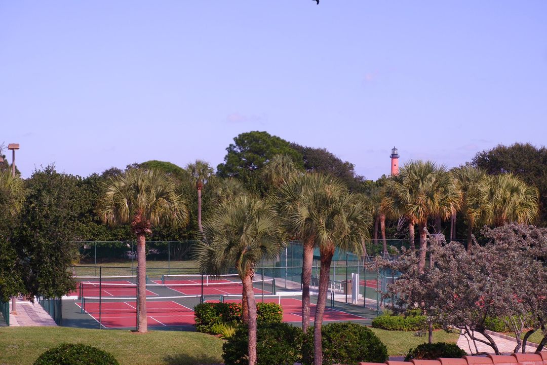 待售: $869,000 (3 贝兹, 2 浴室, 1828 平方英尺)