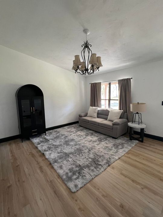 For Sale: $489,000 (3 beds, 2 baths, 1440 Square Feet)