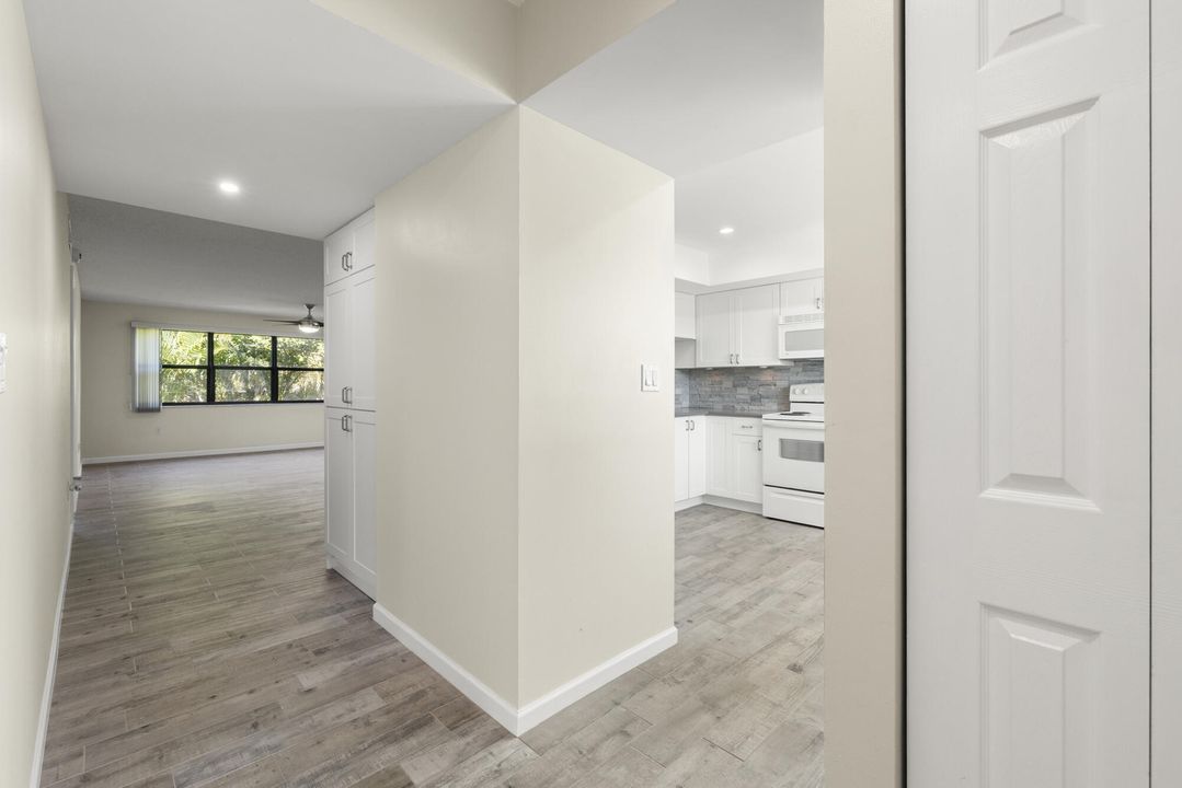 En Venta: $359,900 (2 camas, 2 baños, 1263 Pies cuadrados)