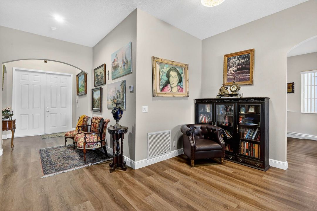 出租: $3,500 (3 贝兹, 2 浴室, 1822 平方英尺)