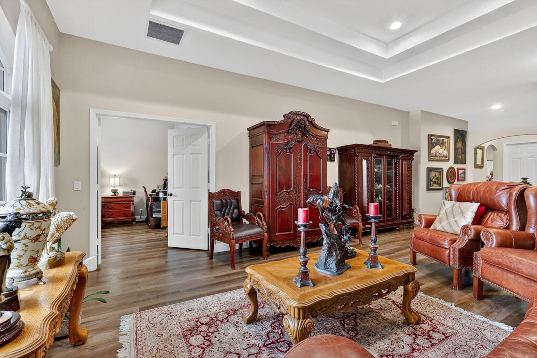 出租: $3,500 (3 贝兹, 2 浴室, 1822 平方英尺)