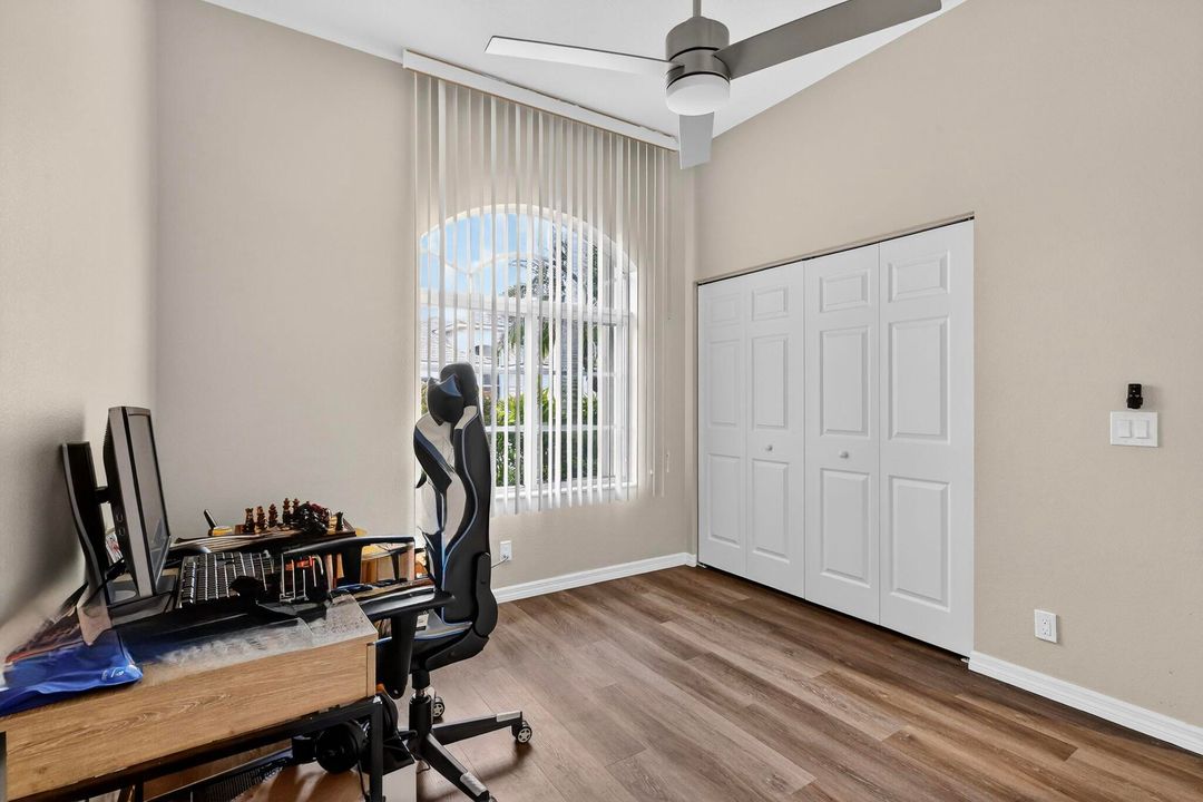 出租: $3,500 (3 贝兹, 2 浴室, 1822 平方英尺)