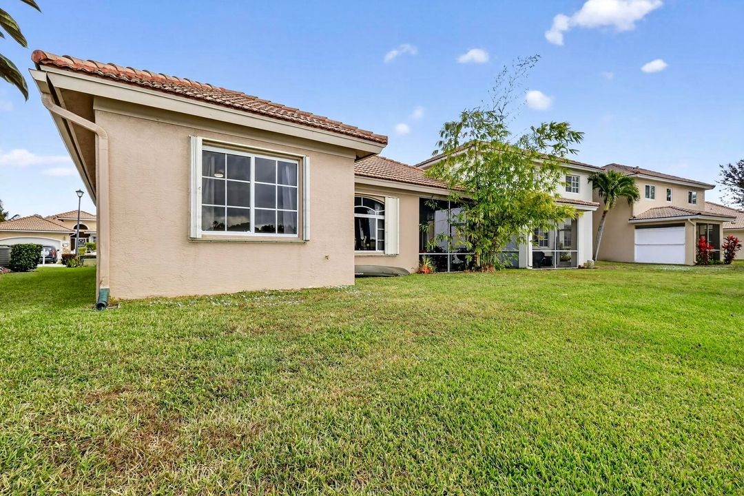 出租: $3,500 (3 贝兹, 2 浴室, 1822 平方英尺)