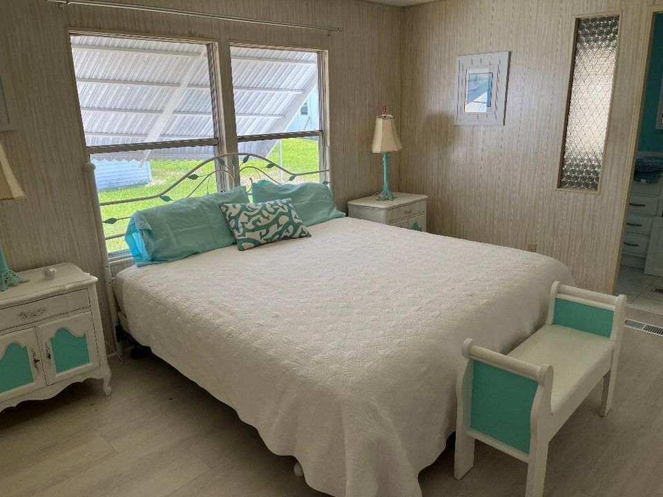 For Rent: $1,800 (2 beds, 2 baths, 840 Square Feet)