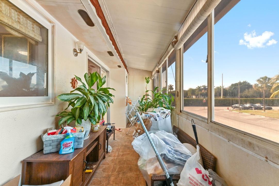 На продажу: $105,000 (2 спален, 2 ванн, 880 Квадратных фут)