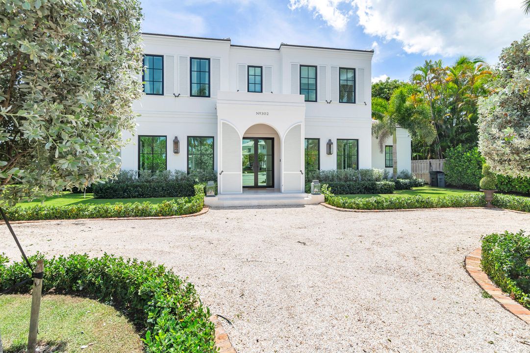 For Sale: $7,998,000 (5 beds, 5 baths, 4725 Square Feet)