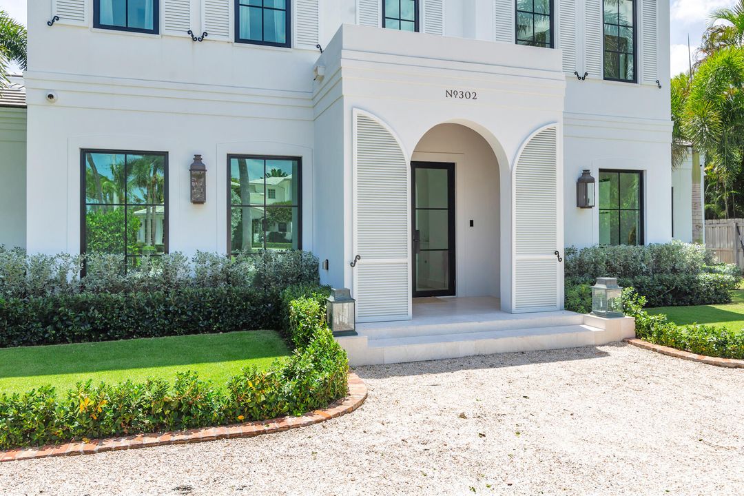 For Sale: $7,998,000 (5 beds, 5 baths, 4725 Square Feet)