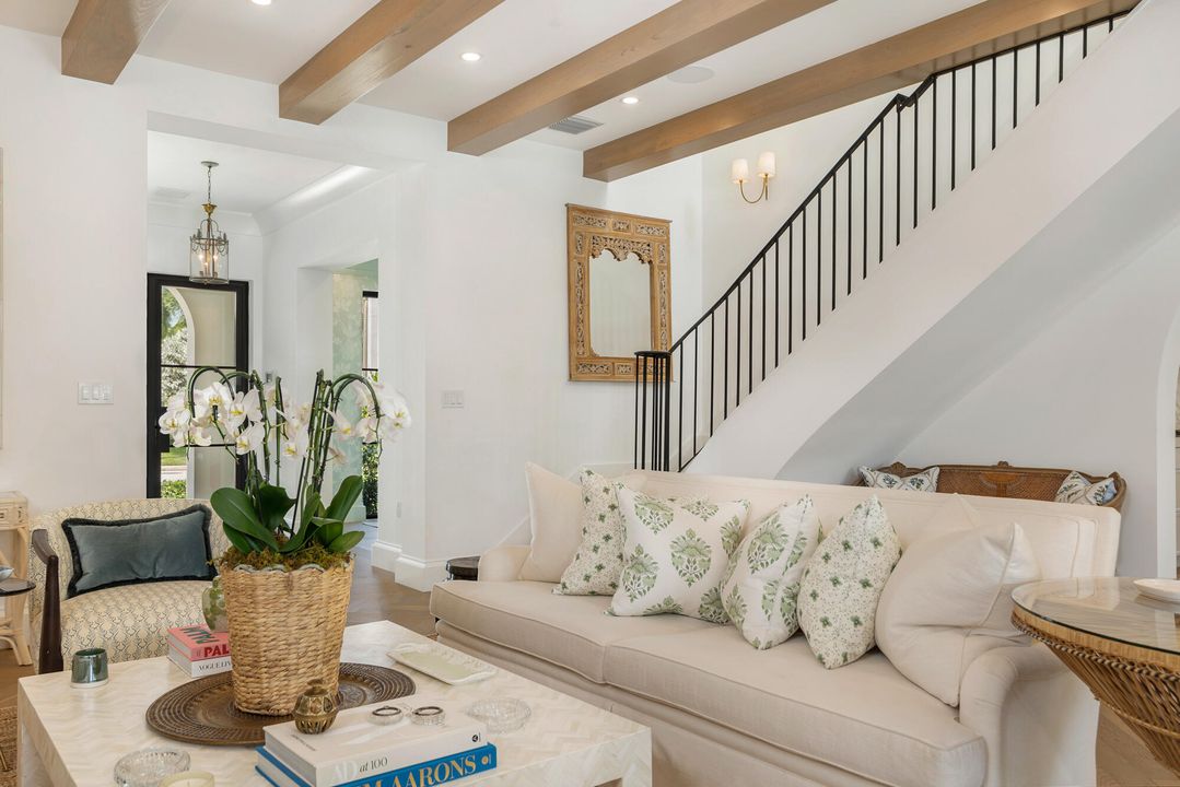 For Sale: $7,998,000 (5 beds, 5 baths, 4725 Square Feet)