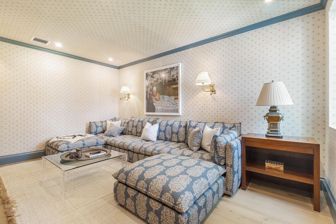 For Sale: $7,998,000 (5 beds, 5 baths, 4725 Square Feet)