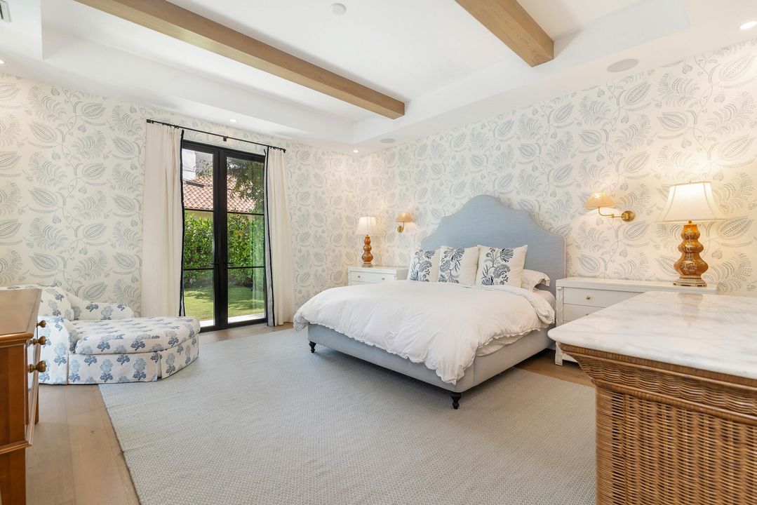 For Sale: $7,998,000 (5 beds, 5 baths, 4725 Square Feet)