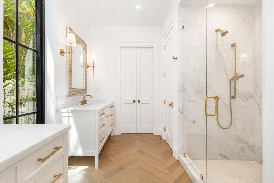 For Sale: $7,998,000 (5 beds, 5 baths, 4725 Square Feet)