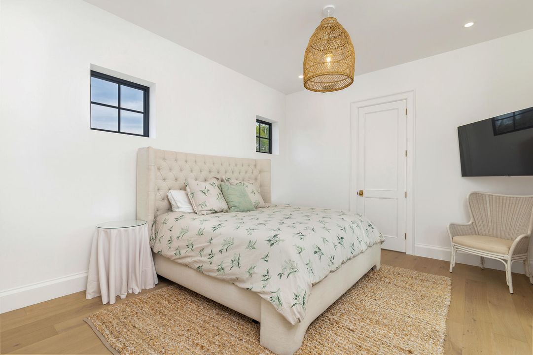 For Sale: $7,998,000 (5 beds, 5 baths, 4725 Square Feet)