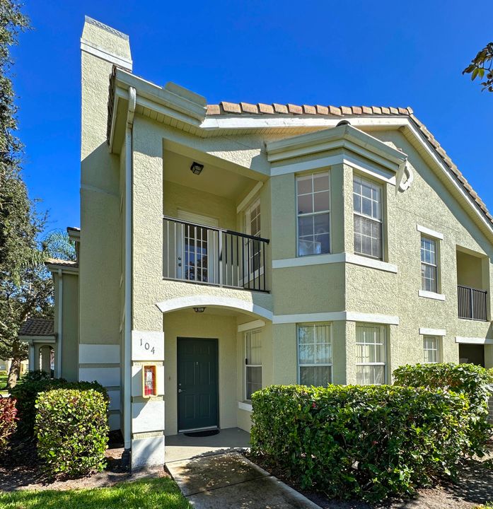 For Rent: $1,850 (2 beds, 2 baths, 1253 Square Feet)