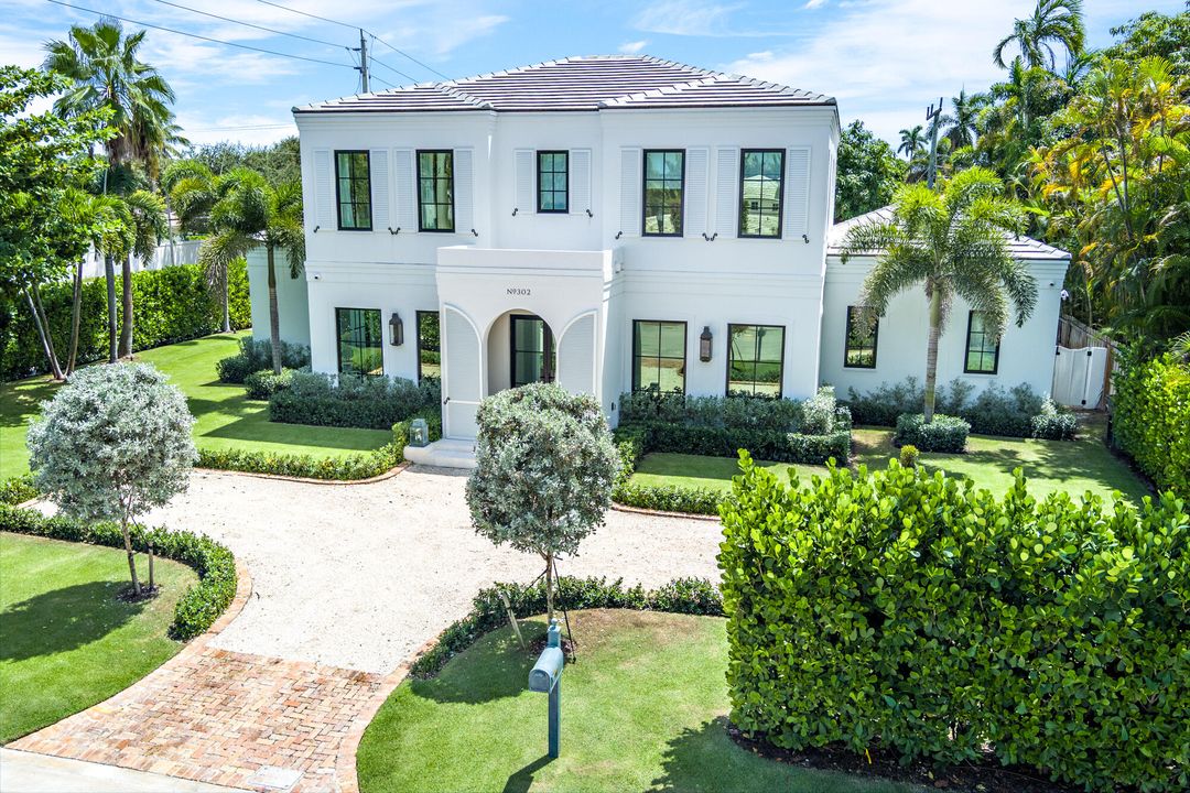 For Sale: $7,998,000 (5 beds, 5 baths, 4725 Square Feet)