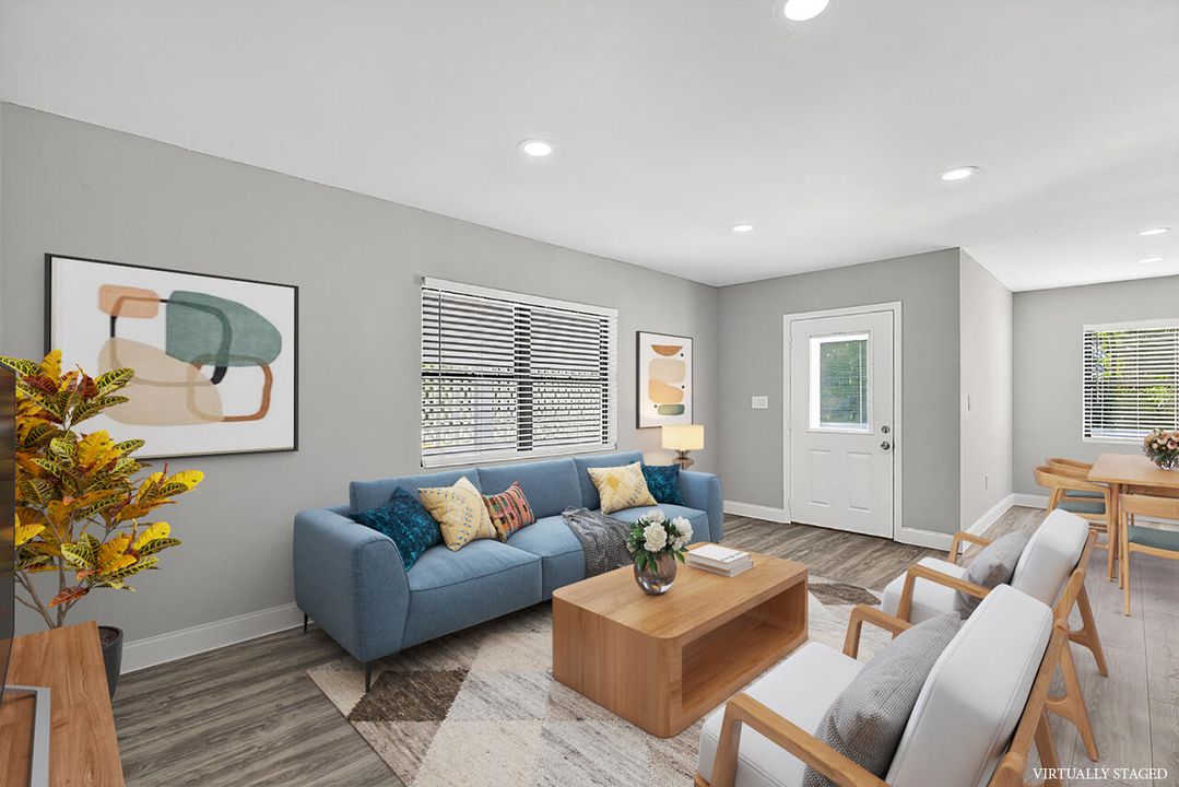 For Sale: $285,000 (3 beds, 2 baths, 1107 Square Feet)