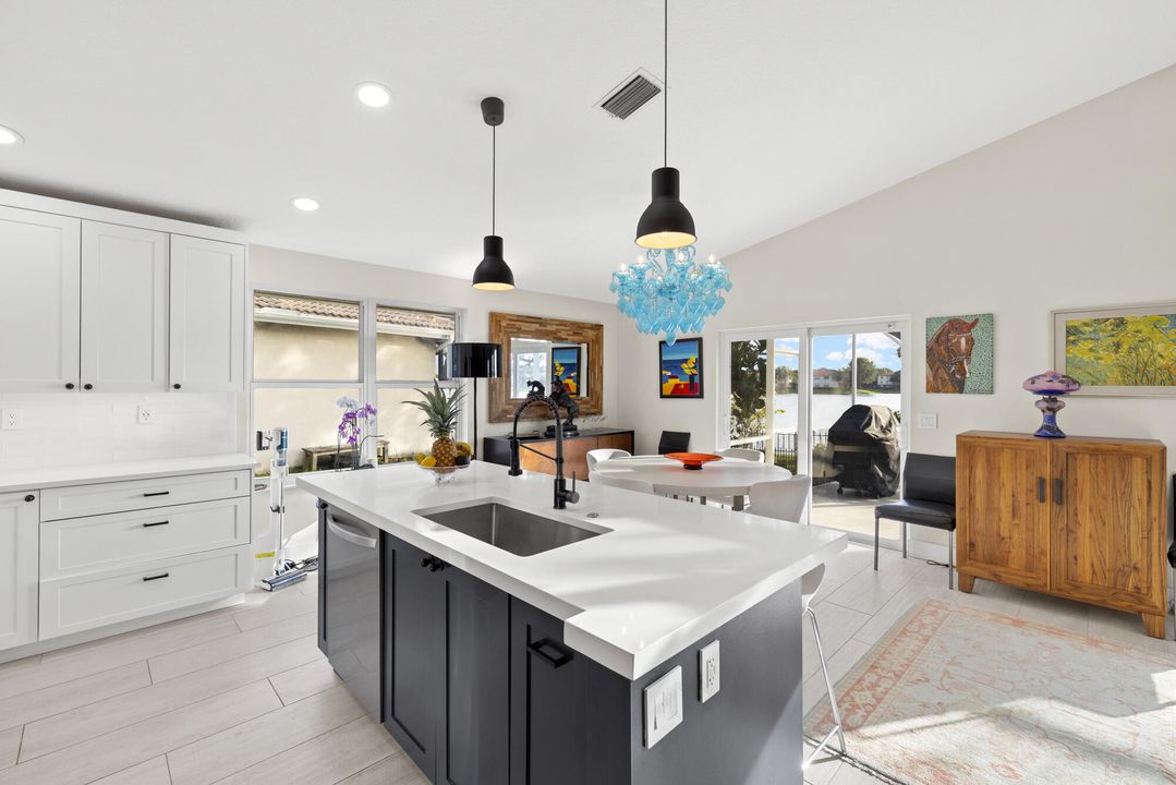 For Sale: $699,000 (3 beds, 2 baths, 1412 Square Feet)