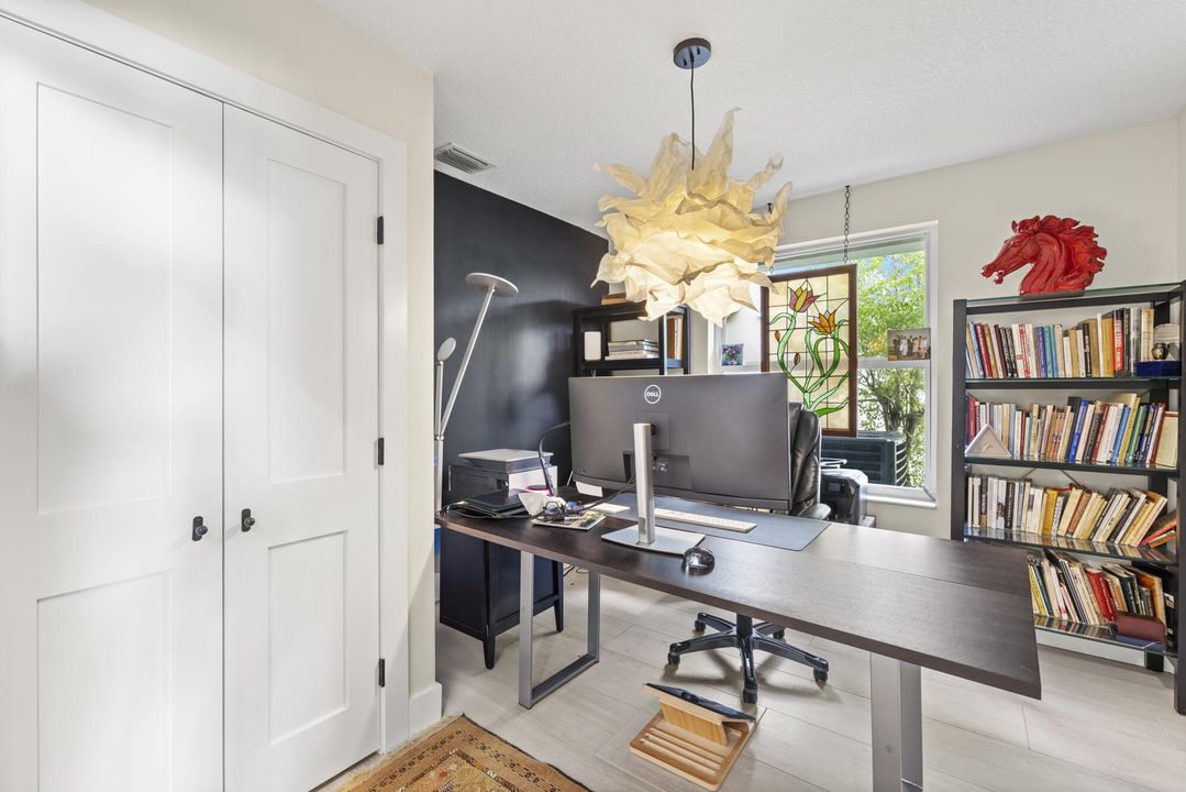 For Sale: $699,000 (3 beds, 2 baths, 1412 Square Feet)