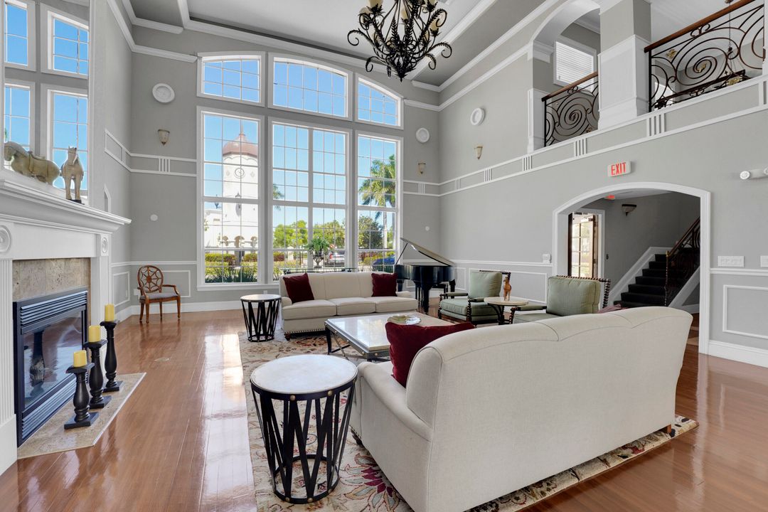 For Sale: $185,000 (1 beds, 1 baths, 875 Square Feet)