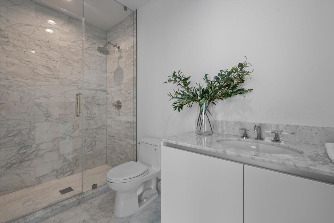 На продажу: $12,895,000 (4 спален, 4 ванн, 4420 Квадратных фут)