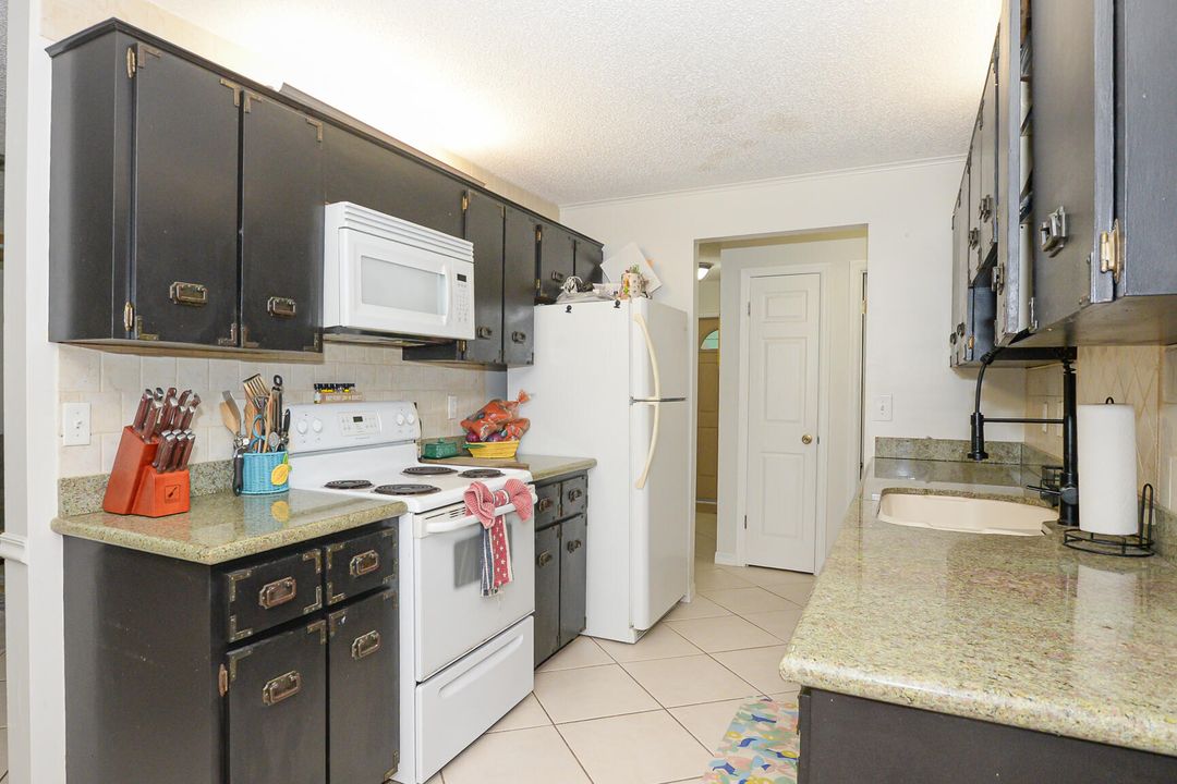 For Rent: $2,000 (3 beds, 2 baths, 1248 Square Feet)