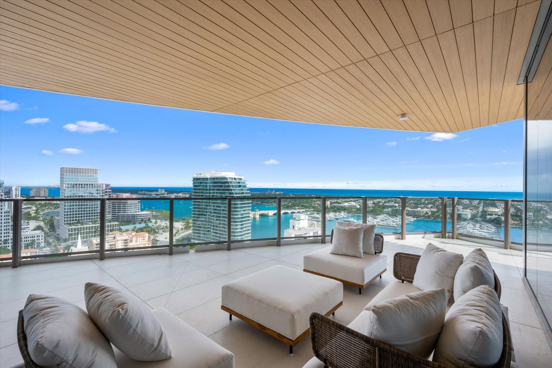 На продажу: $12,895,000 (4 спален, 4 ванн, 4420 Квадратных фут)