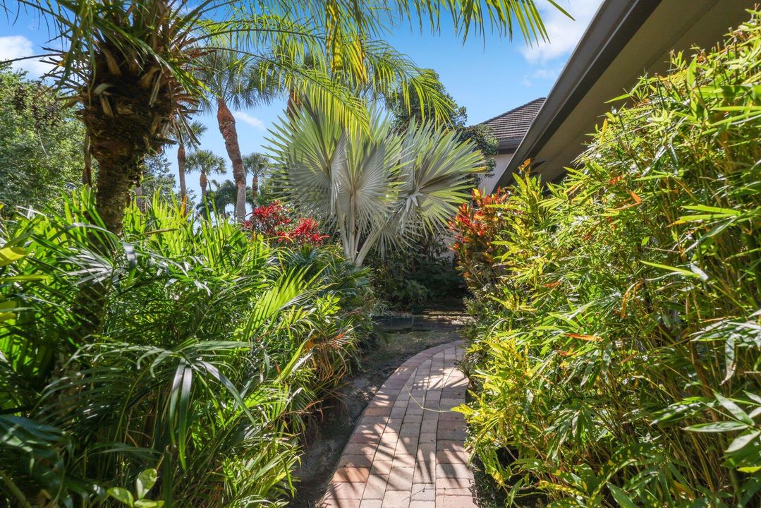 For Rent: $14,000 (4 beds, 4 baths, 2400 Square Feet)